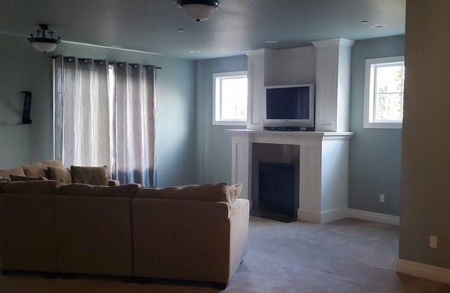 Fabulous Fairview Getaway