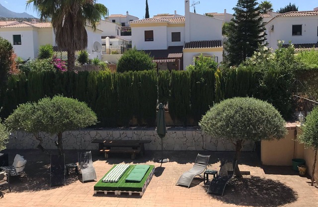 Fabulous family friendly 4 bed villa with private pool