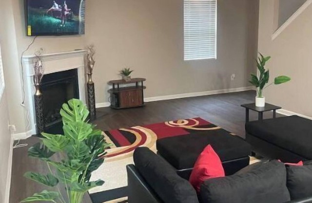 Fabulous Family Home In Atlanta, Minutes Away From Airport