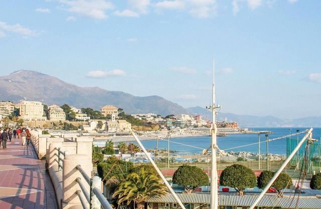 Fabulous vacation apartment in quiet residential area of Genoa.