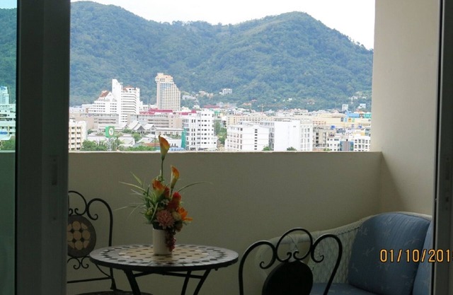 Facing the sea with a clear view of Patong Bay