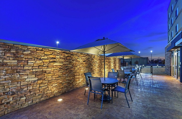 Fairfield Inn & Suites by Marriott Tulsa Catoosa