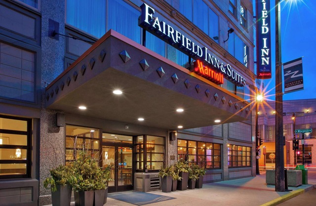 Fairfield Inn & Suites by Marriott Milwaukee Downtown