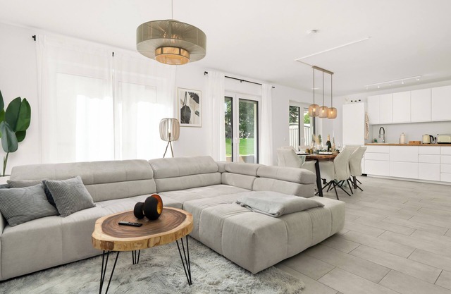 Fairmieten: Exklusive Suite I Terrasse I Parkplatz I Netflix