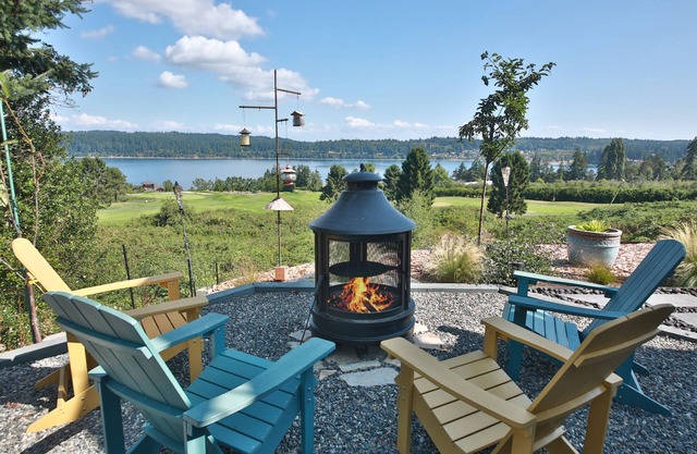 Fairway Harbor View by AvantStay | Outdoor Oasis