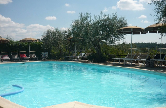 FALCO: Peaceful farmcottage close to Tuscany 's treasures, 1 mile from shops