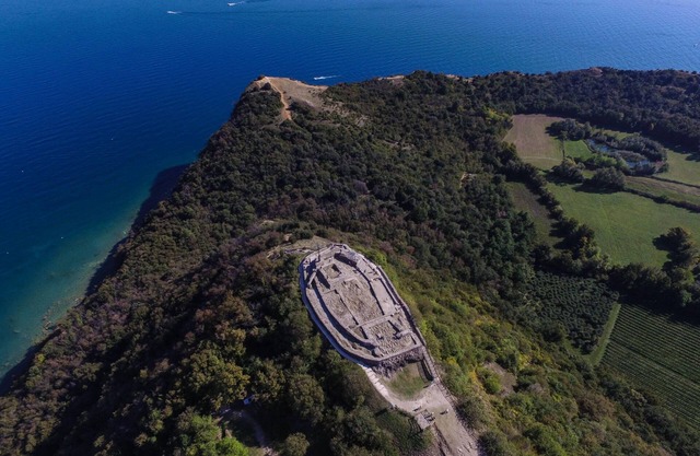 Falke House relax and lake view, Puegnago sul Garda, Italy