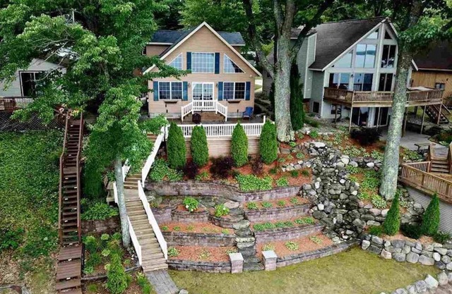 FALL 2023 DATES OPEN!nLuxury beach resort home on beautiful Lake Missaukee