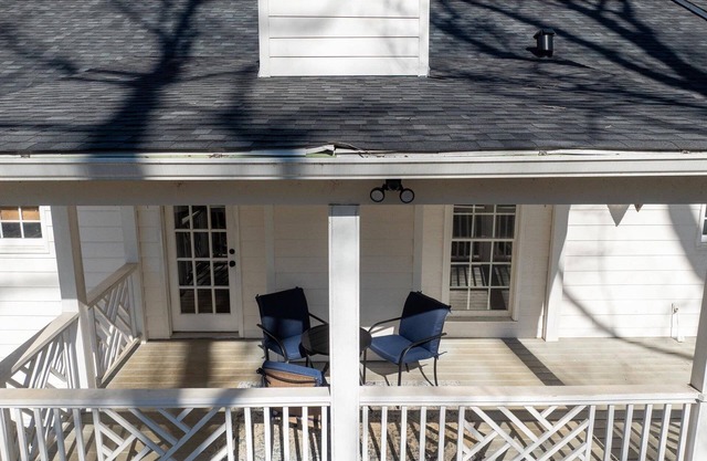 Fall Sale: 15% Off 3+ nights – thru Nov 30!