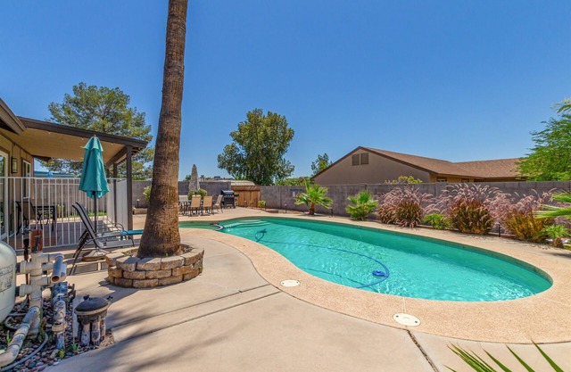 Fall Special! Private Pool/Spa! Ping Pong!