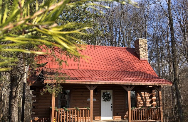 Fallen Leaf Cabin-Secluded and peaceful cabin in the Hocking Hills