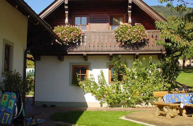 Familienappartement Schnitzer - Appartement mit Balkon