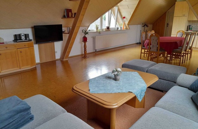 Familienfreundliche Ferienwohnung mit Großzügigem Balkon