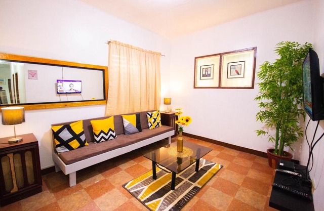 Family 2 Bedroom Apartment, Olongapo City