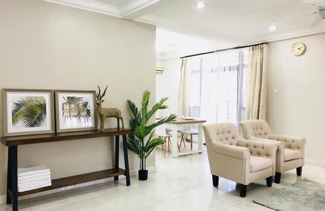 Family 4BR Landed House @ SPICE ARENA