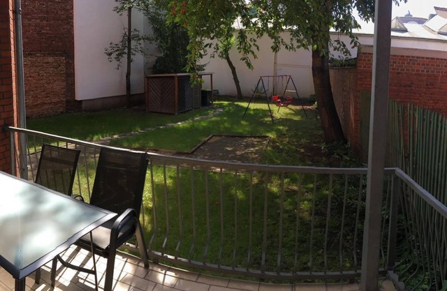 Family accommodation at Platz der Völkerfreundschaft - apartment/flat, bathroom, WC,