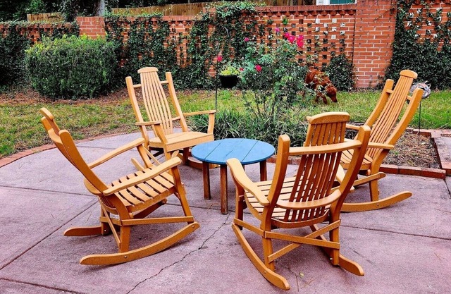 Family and Pet Friendly Home-Away-From-Home