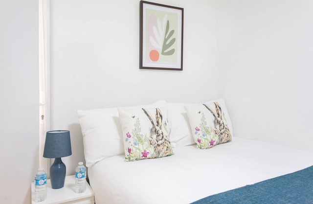 Family Apartment in City Centre next to Station 4