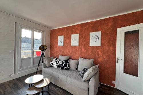 Family apartment near the castle of Caen