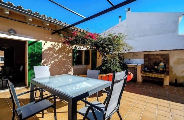 FAMILY BEACH HOUSE, CASA DEL MAR, ENJOY THE SANDY BEACH, SURFING & SUNSET BAR!