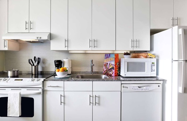 Family Break! Great Downtown Base near Lafayette Square & Louis Armstrong Park