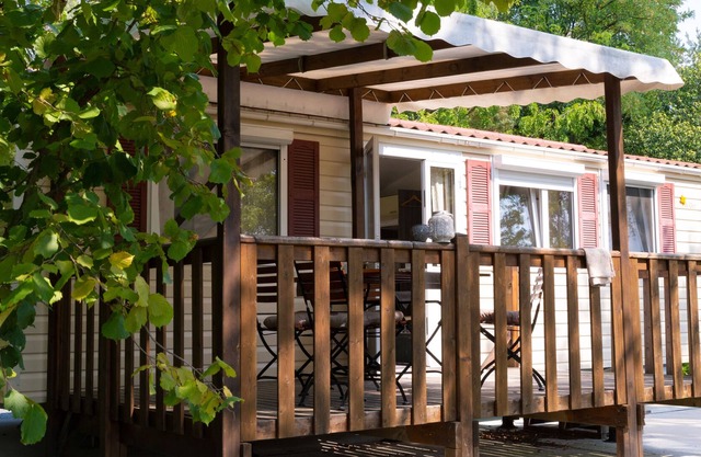 Family bungalow at the natural lake No.1