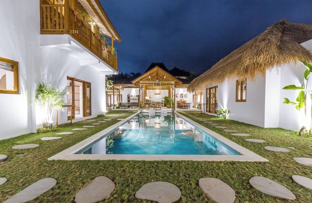 Family Dream Villa in Oberoi District of Seminyak