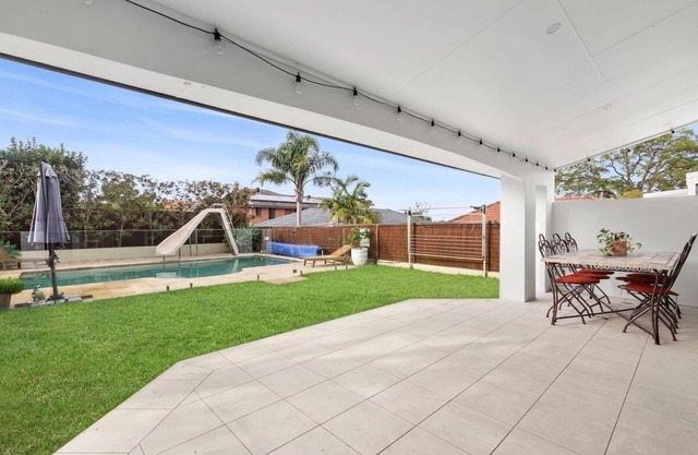 Family Entertainer Renovated Pool House