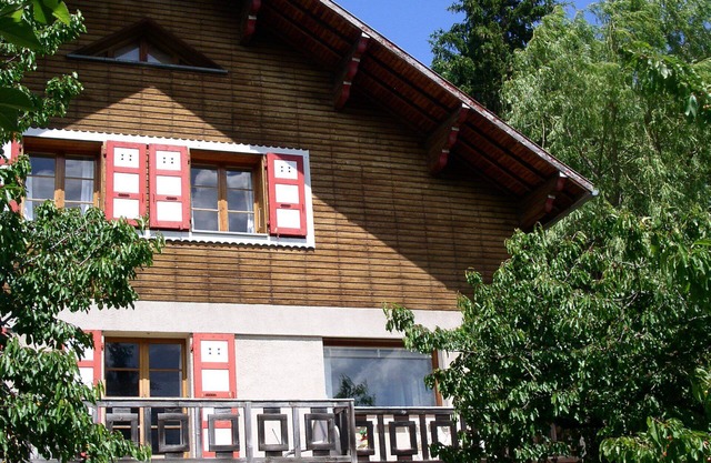 Family Chalet/Tribute/Friends/Large Dining Table/Large Rooms/Garden