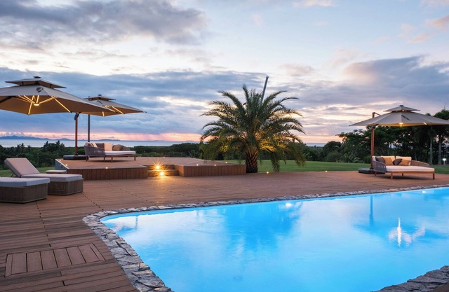 Family Friendly Dual Villa With 2 Pools And Amazing Ocean Views !