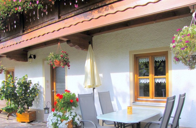 Family-friendly 4 star holiday apartment on the golf course with 2 separate bedrooms