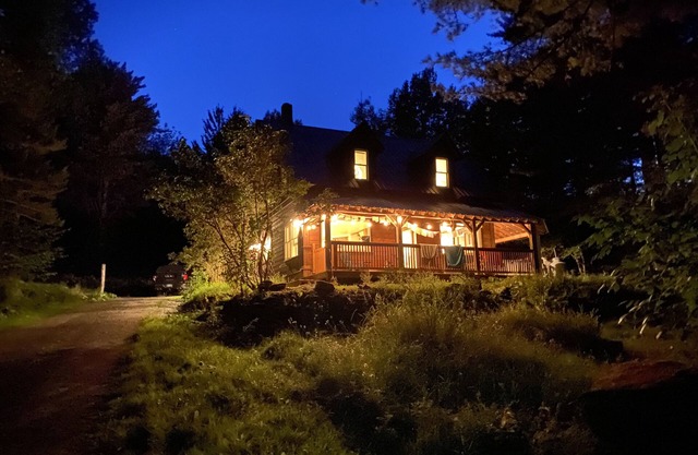Family-friendly adventure seekers paradise by Lake Elmore
