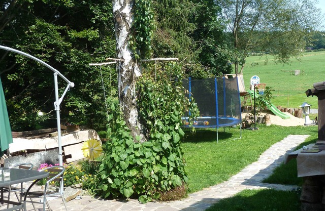 Family friendly apartment with king beds, terraces and campfire