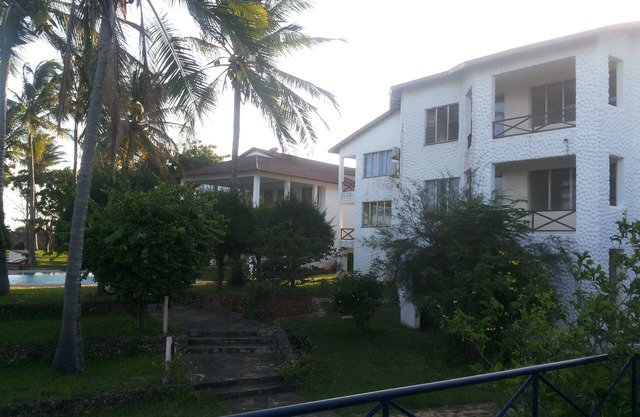 Family Friendly Beach Front Apartment