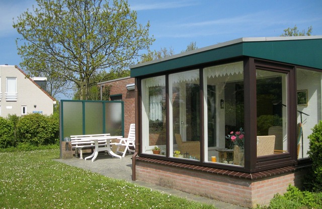 Family-friendly, cozy holiday home near the beach