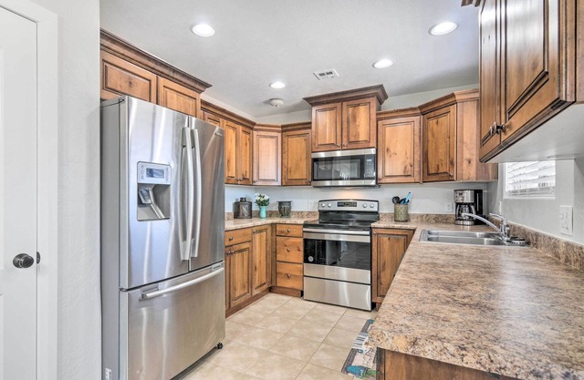 Family-Friendly Cedar City Home ~ 3 Mi to SUU