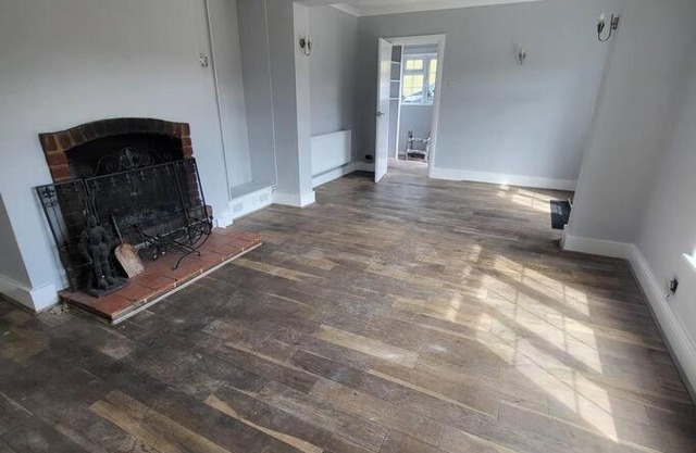 Family Friendly Cliveden Apartment - New!