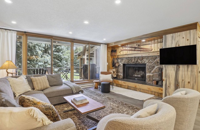 Family-Friendly Condo w/Mtn Views in Keystone!