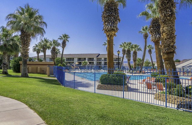 Family Friendly Condo w/Shared Pools & Amenities