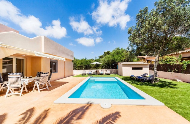 Family-friendly villa with roof terrace - Casa Antonio