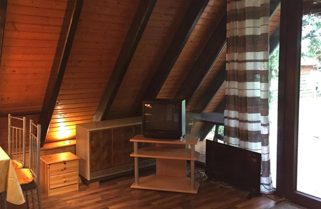 Family-friendly holiday home with a forest edge location