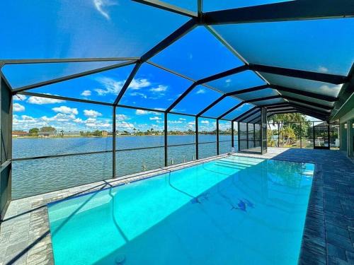 Family-Friendly Home With Heated Pool and Kayaks Villa