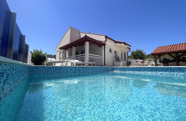 Family friendly house with a swimming pool Janjina, Pelješac (K-19594)