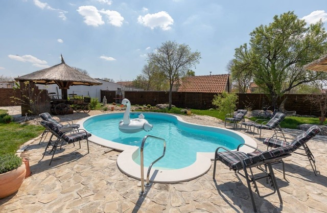 Family friendly house with a swimming pool Bogatić, Krka (K-17168)