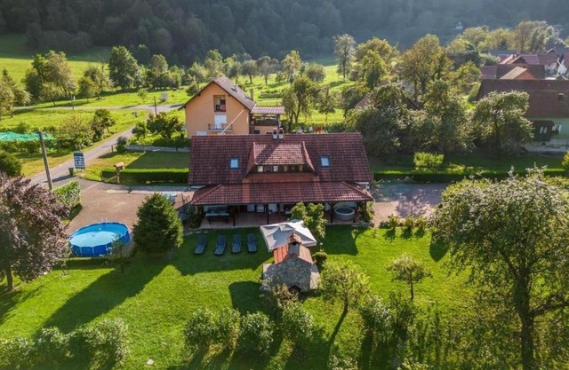 Family friendly house with a swimming pool Blazevci, Gorski kotar - 21038