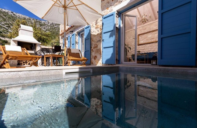 Family friendly house with a swimming pool Cove Zaraće (Dubovica), Hvar (K-23502)
