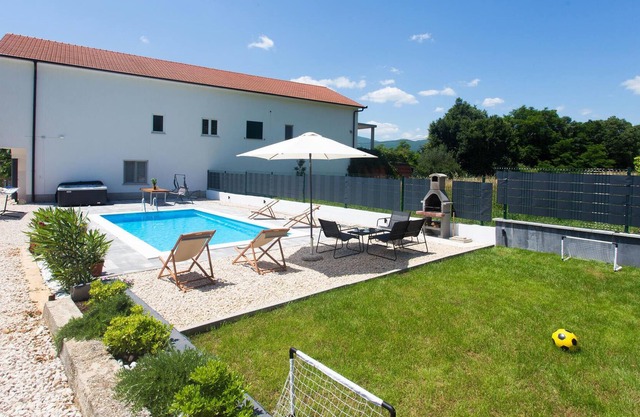Family friendly, modern vacation apartment in Dalmatia.