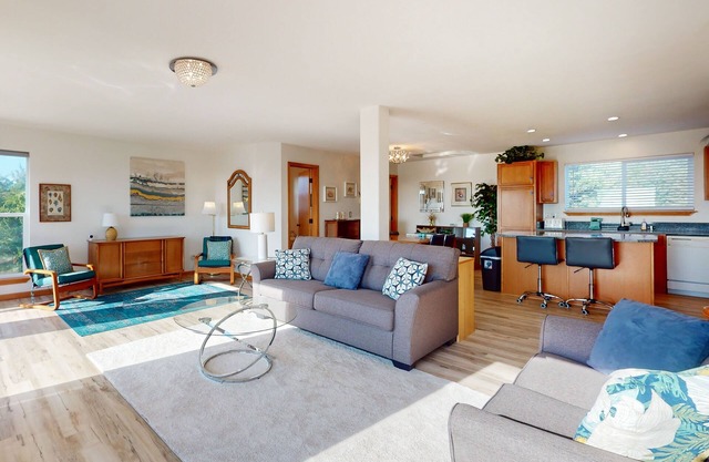 Family-friendly oceanview escape with spacious, wrap around deck and free Wifi