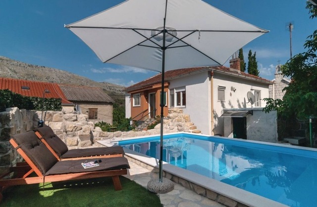 Family friendly place to relax and enjoy the swimming, sunshine and tranquillity