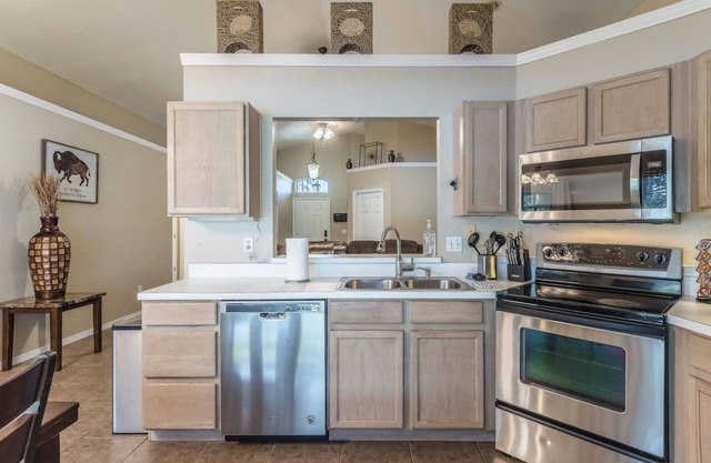 Family-Friendly Retreat ~8 miles to Disney World
